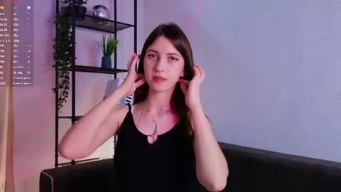 Snapshot of umbraelyon chatting on July 2026 05:24:01 AM Liliane online show from July 2026 05:24:01 AM