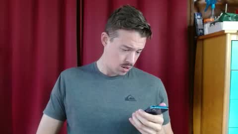 Andrew online show from December 2025 06:45:01 PM