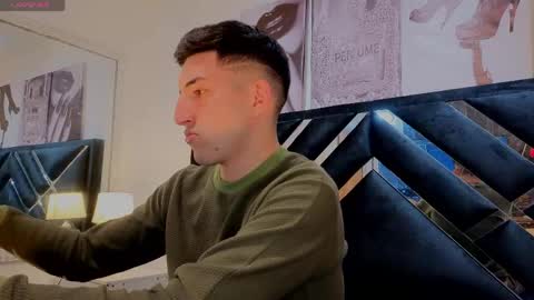 un_sluttyy online show from May 2026 07:00:02 PM