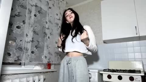 Snapshot of unaberto chatting on December 2025 04:02:01 PM Isobelle lisi online show from December 2025 04:02:01 PM