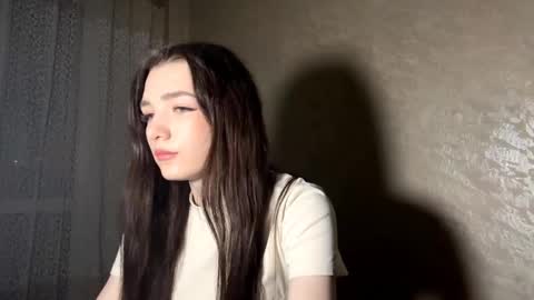 Snapshot of unaberto chatting on January 2026 12:43:02 PM Isobelle lisi online show from January 2026 12:43:02 PM