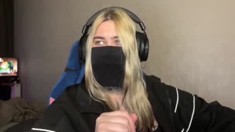 unaxyling online show from February 2026 11:25:01 PM