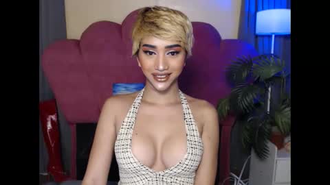 Snapshot of unbeknownst2kylie chatting on May 2026 06:03:01 PM kylie online show from May 2026 06:03:01 PM
