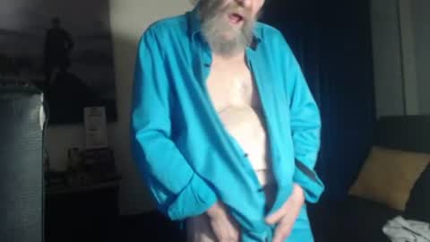 Snapshot of uncle_hottiecb chatting on July 2026 03:54:01 AM Uncle Hottie online show from July 2026 03:54:01 AM