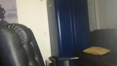 Snapshot of uncle_hottiecb chatting on July 2026 02:05:17 AM Uncle Hottie online show from July 2026 02:05:17 AM