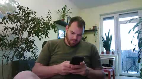 Uncut Strong online show from December 2025 02:02:02 PM