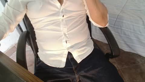 Giov online show from November 2025 10:06:02 AM