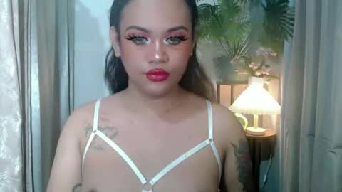 Snapshot of unforgettable_sin chatting on October 2025 11:18:01 AM Bella Shamara Odett online show from October 2025 11:18:01 AM