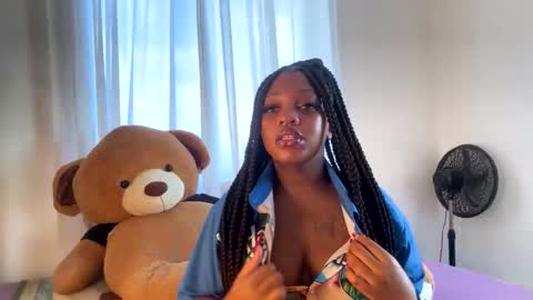 Unholybaddie online show from October 2025 06:56:01 AM