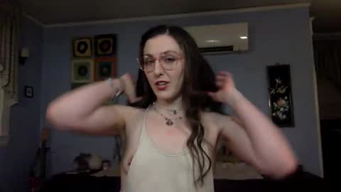 Snapshot of unicornfairy55 chatting on January 2026 04:17:02 AM Lola Moonstone online show from January 2026 04:17:02 AM