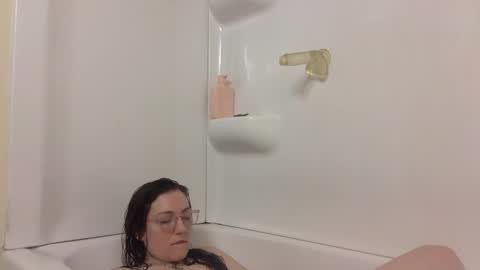 Snapshot of unicornfairy55 chatting on January 2026 04:55:01 PM Lola Moonstone online show from January 2026 04:55:01 PM