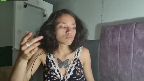 Unicornio online show from April 2026 02:20:02 AM