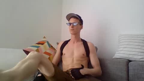 Snapshot of unluckyluke92 chatting on February 2025 07:56:01 AM unluckyluke92 online show from February 2025 07:56:01 AM