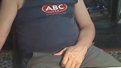 Snapshot of updownunder chatting on February 2025 06:56:02 AM Freddie online show from February 2025 06:56:02 AM