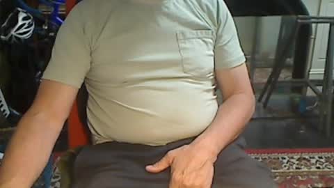 Snapshot of updownunder chatting on March 2026 01:30:01 AM Freddie online show from March 2026 01:30:01 AM