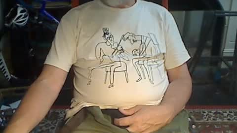 Snapshot of updownunder chatting on March 2026 05:02:01 AM Freddie online show from March 2026 05:02:01 AM