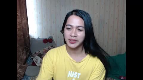 Snapshot of ur_asianpretty chatting on May 2026 01:02:02 AM Aya online show from May 2026 01:02:02 AM