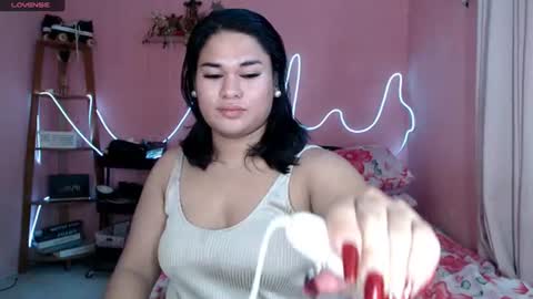 Snapshot of ur_baby_rebbecca chatting on July 2026 11:09:02 PM SINGLE online show from July 2026 11:09:02 PM