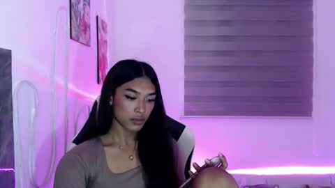 ur_dazzlingmorenaxx online show from September 2025 03:11:01 PM