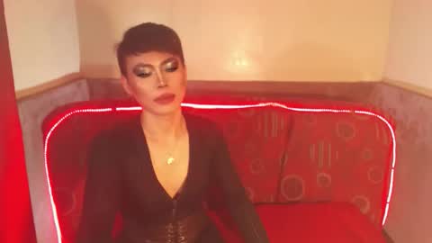 Snapshot of ur_dominatrix chatting on March 2026 02:50:01 AM MISS ANNA online show from March 2026 02:50:01 AM