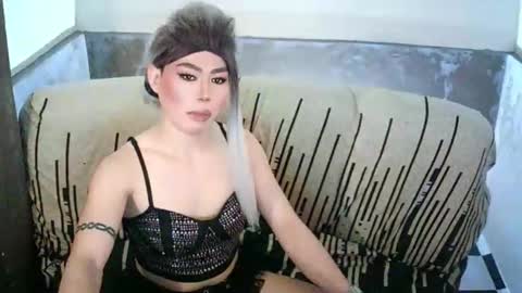 Snapshot of ur_dominatrix chatting on April 2026 01:41:02 PM MISS ANNA online show from April 2026 01:41:02 PM