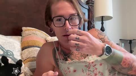 Goddess online show from November 2025 07:10:01 PM