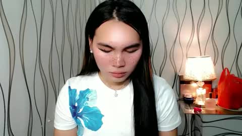 QUEENSY online show from October 2025 09:24:01 AM