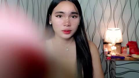 QUEENSY online show from November 2025 01:16:01 AM