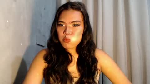 Snapshot of ur_krissyxxx chatting on July 2026 02:14:01 AM kriss online show from July 2026 02:14:01 AM