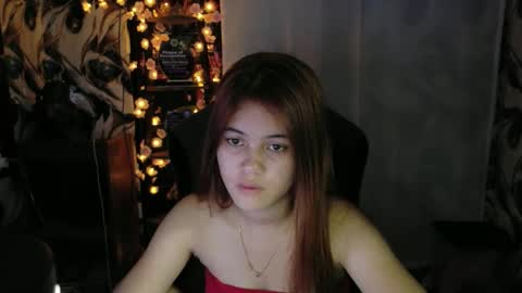 Snapshot of ur_prettyangel chatting on May 2026 12:40:01 AM ur_prettyangel online show from May 2026 12:40:01 AM