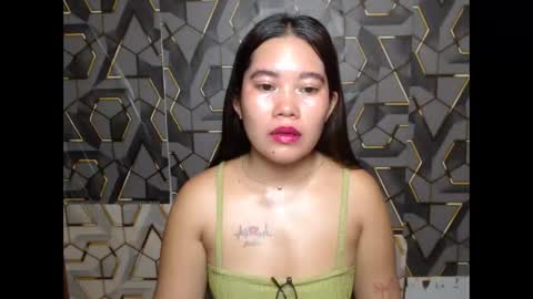 Snapshot of ur_prettychelsie18 chatting on June 2026 11:04:02 AM ur_prettychelsie18 online show from June 2026 11:04:02 AM