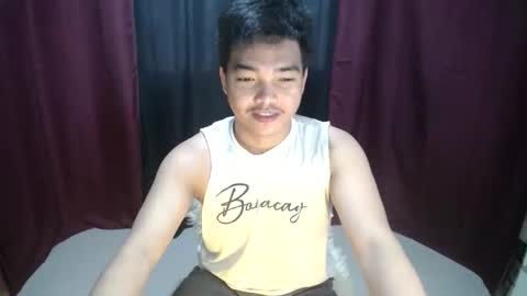 Snapshot of ur_rald chatting on April 2026 03:55:01 AM rald online show from April 2026 03:55:01 AM