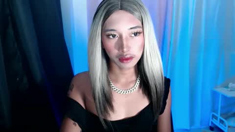 Ellie online show from November 2025 03:10:02 PM