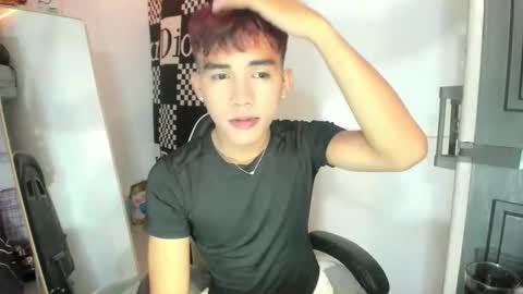 Snapshot of ur_shan21 chatting on June 2026 08:27:02 AM ur_shan21 online show from June 2026 08:27:02 AM