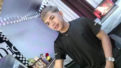 Snapshot of ur_shan21 chatting on July 2026 04:39:02 AM ur_shan21 online show from July 2026 04:39:02 AM