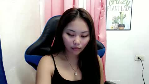 ur_small_girl online show from November 2025 02:20:01 PM