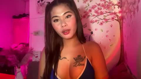 Snapshot of ur_ultimatedreamgirlxoxo chatting on April 2026 08:48:02 PM HelloIm Girly online show from April 2026 08:48:02 PM