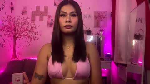 Snapshot of ur_ultimatedreamgirlxoxo chatting on June 2026 06:35:02 PM HelloIm Girly online show from June 2026 06:35:02 PM