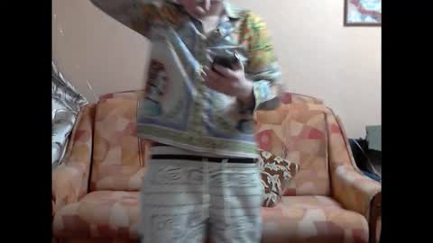 Snapshot of uraganbate chatting on February 2026 06:15:01 PM Alex online show from February 2026 06:15:01 PM