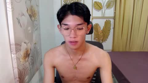 urasian_john20 online show from March 2026 12:40:01 PM