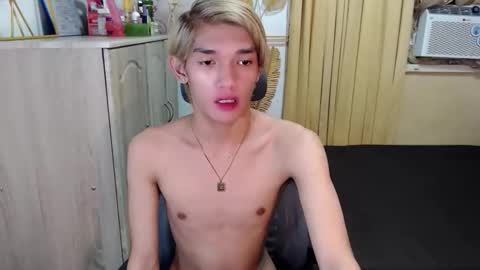 urasian_john20 online show from June 2026 04:35:01 PM