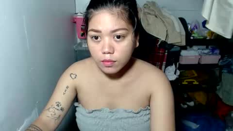 Snapshot of urasian_joy chatting on May 2026 08:53:02 AM urasian_joy online show from May 2026 08:53:02 AM