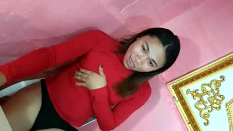 Snapshot of urasian_pinayxxx chatting on June 2026 05:15:02 PM Alvie online show from June 2026 05:15:02 PM