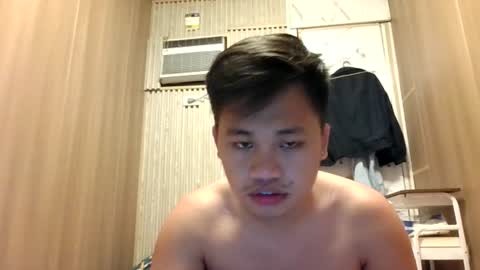 Snapshot of urasian_van chatting on June 2026 06:50:01 PM urasian_van online show from June 2026 06:50:01 PM