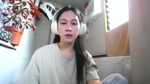 Erika online show from March 2026 02:18:02 AM