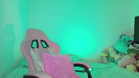 Danielle  online show from February 2026 09:49:02 AM