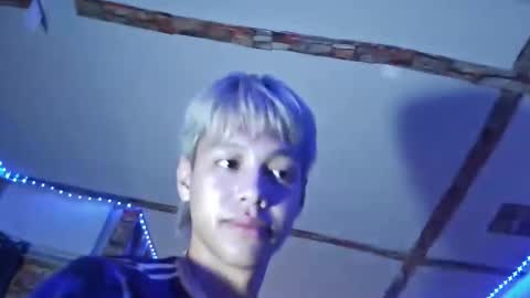 Snapshot of urbaby_anthony chatting on May 2026 02:25:02 PM urbaby_anthony online show from May 2026 02:25:02 PM