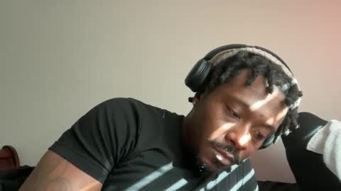 urbandick5 online show from December 2025 07:09:01 PM