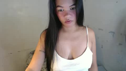 Snapshot of urbeautifulnightmare chatting on October 2025 12:21:02 AM venice online show from October 2025 12:21:02 AM