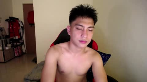 Snapshot of urcuteguy_jhonx chatting on May 2026 04:01:02 PM Dannie online show from May 2026 04:01:02 PM
